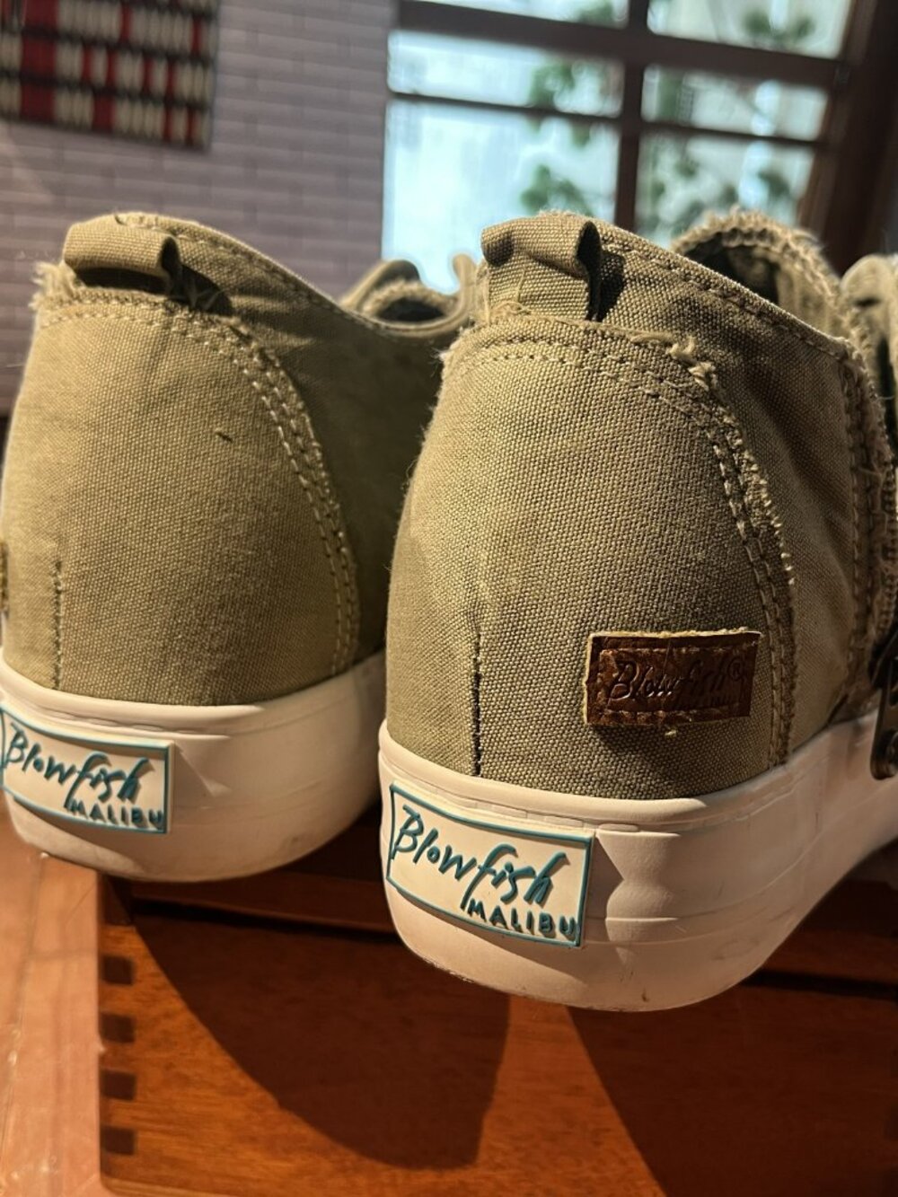 Blowfish Malibu Olive Canvas platform sneakers size 9 - Picture 2 of 7